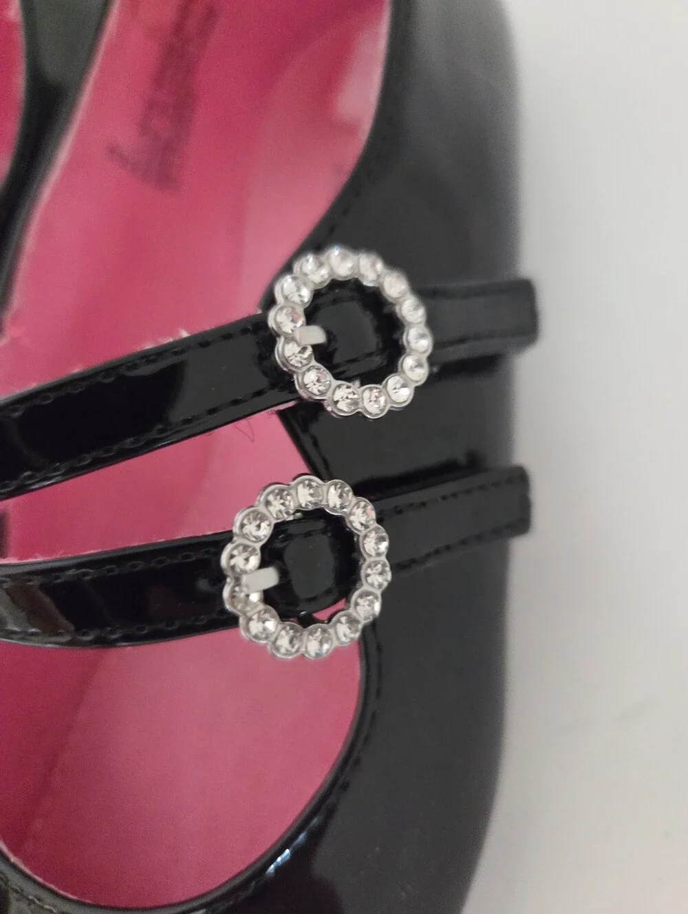 Cupcakes & Cashmere Patent Leather Girls Dress Shoes Size Y2